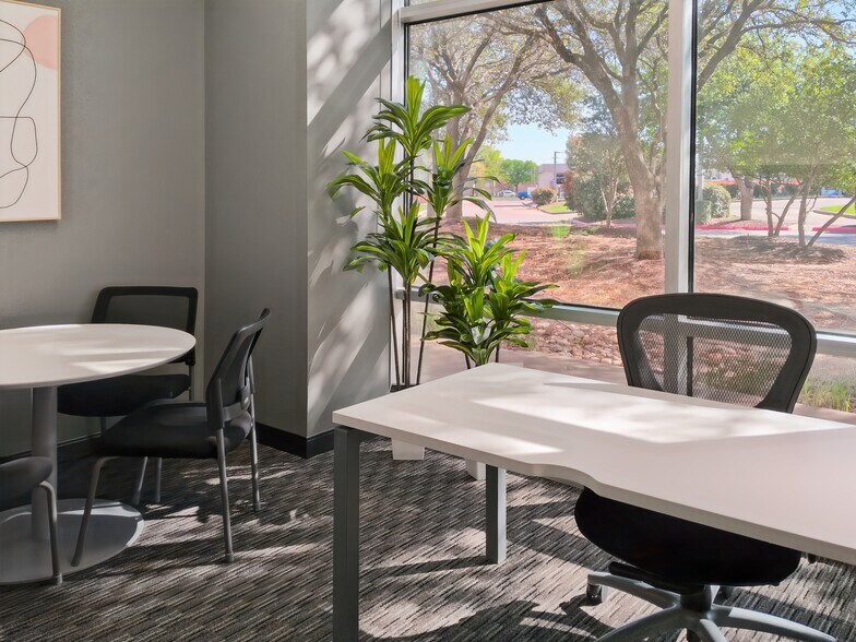 More Photos Of 13785 Research Blvd, Austin Coworking Space