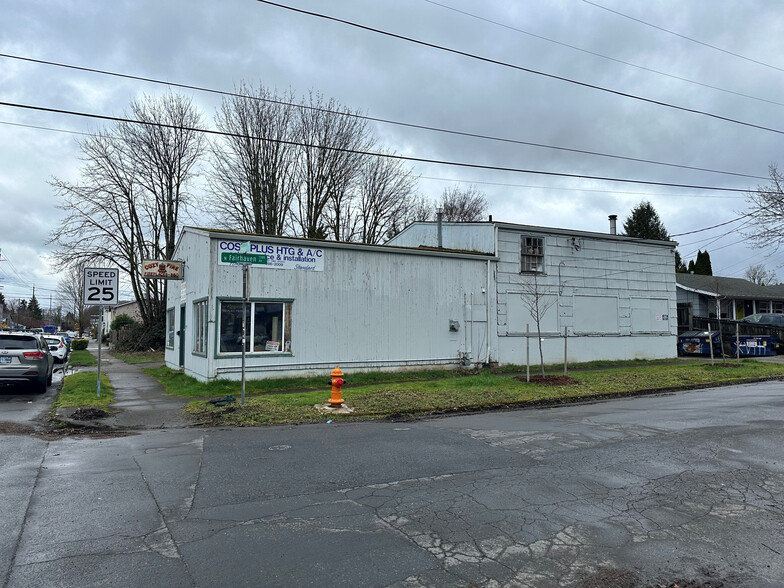 Primary Photo Of 7132 N Fessenden St, Portland Industrial For Sale