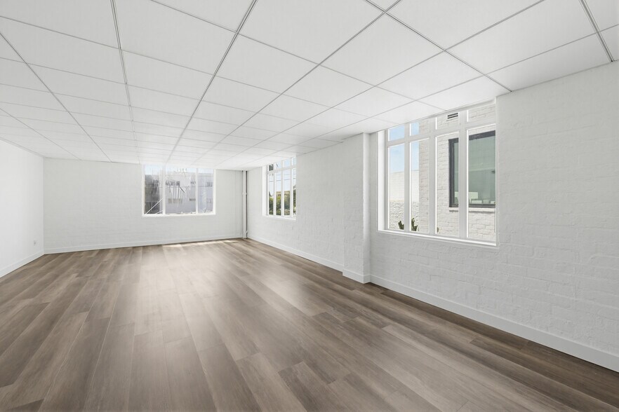 More Photos Of 4262 Wilshire Blvd, Los Angeles Office For Lease