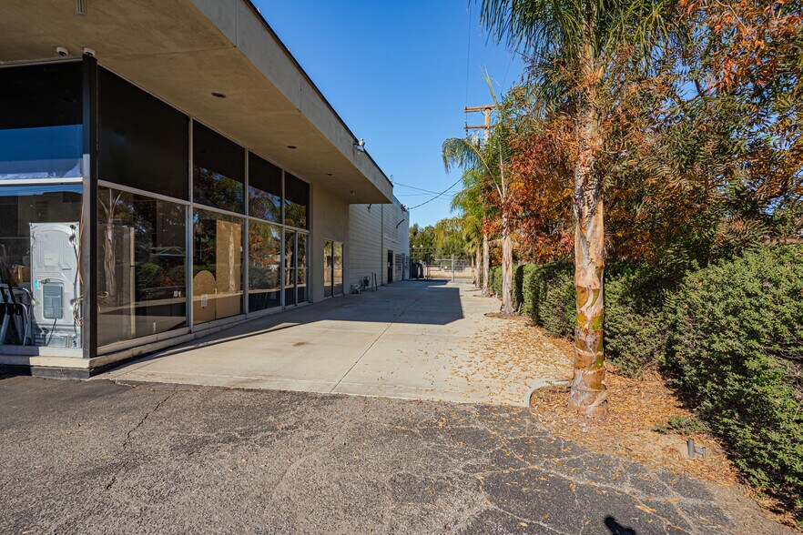 More Photos Of 3630 E Florida Ave, Hemet Auto Dealership For Sale