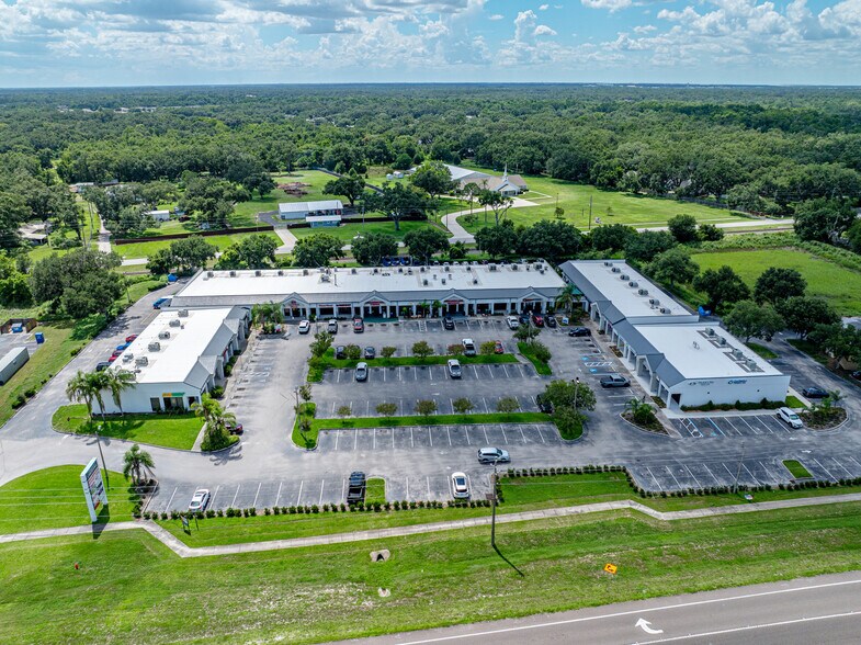 More Photos Of 6645 S Florida Ave, Lakeland Storefront For Sale