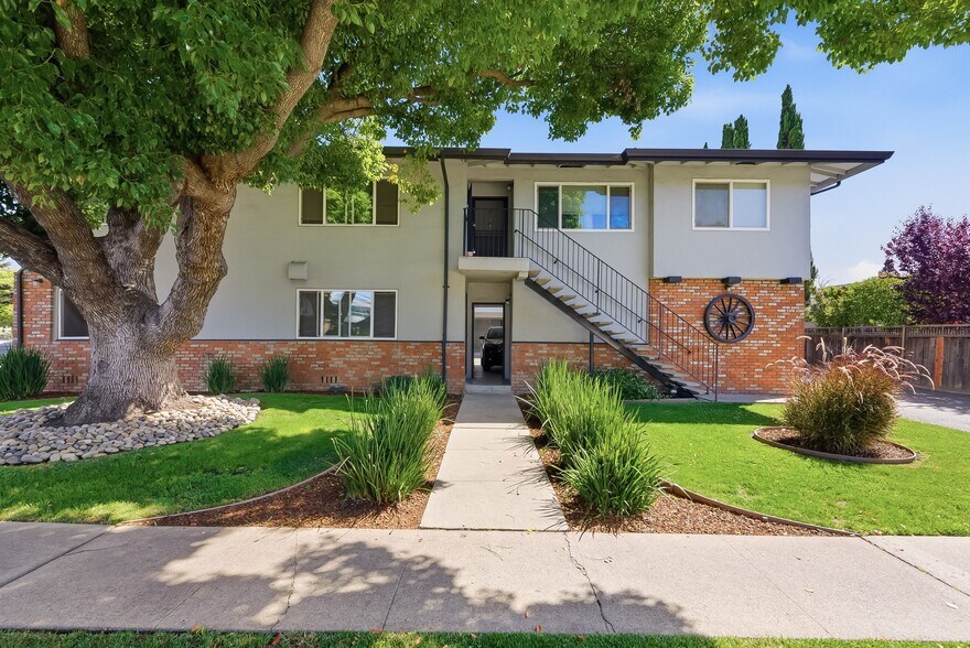 More Photos Of 1255 Woodside Rd, Redwood City Apartments For Sale