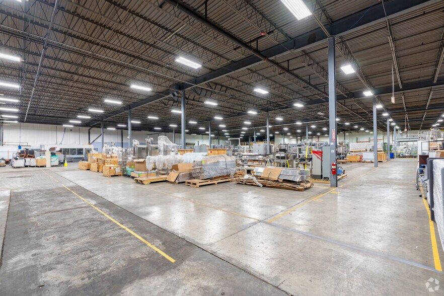 More Photos Of 5 Dan Rd, Canton Manufacturing For Lease