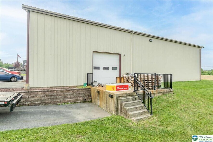 More Photos Of 2956 Betz Ct, Orefield Warehouse For Sale