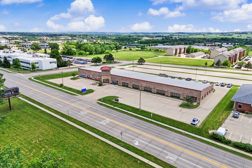 Primary Photo Of 4170 Pennsylvania Ave, Dubuque Office For Sale