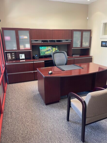 More Photos Of 3591 Sacramento Dr, San Luis Obispo Office For Sale