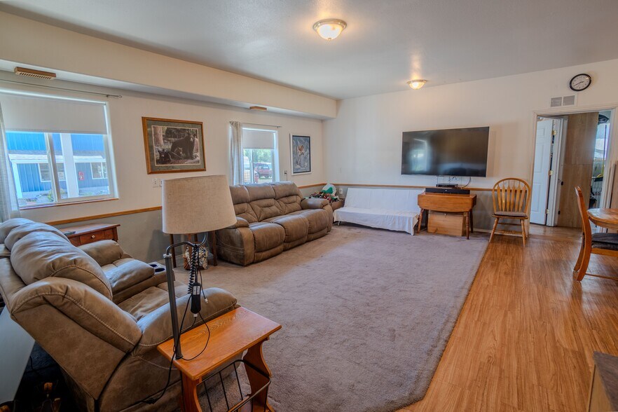 More Photos Of 215 Lawson Ln, Tenmile Warehouse For Sale