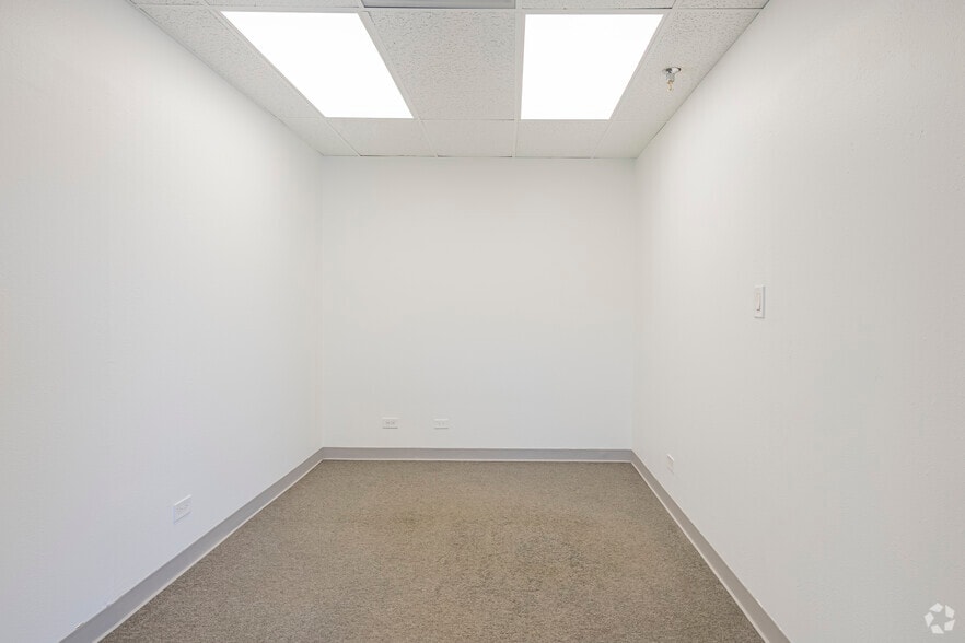 More Photos Of 12445 E 39th Ave, Denver Unknown For Lease