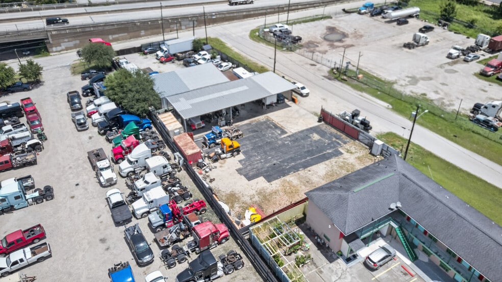 More Photos Of 7521 Parkhurst Dr, Houston Land For Sale