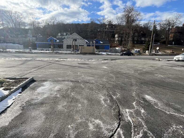 More Photos Of 192 Ny-17, Tuxedo Park Restaurant For Lease