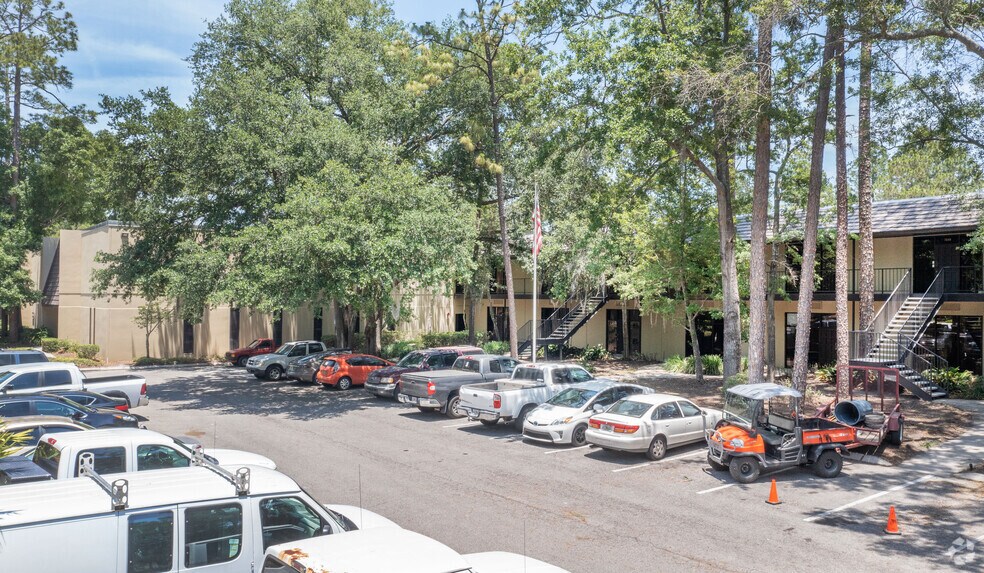 More Photos Of 7750-1 Bayberry Rd, Jacksonville Unknown For Lease