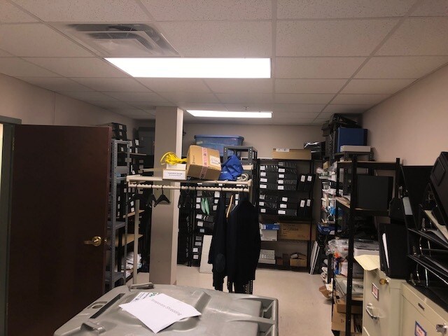 More Photos Of 5 Community Dr, Augusta Office For Sale