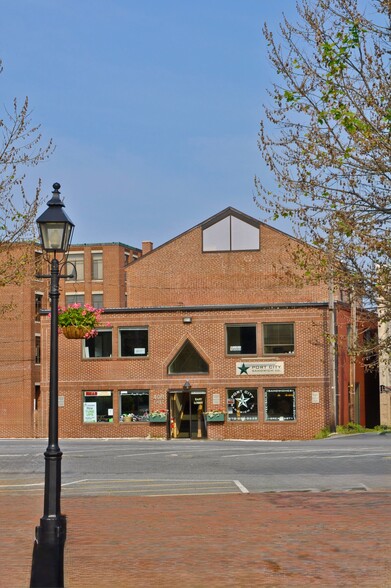 More Photos Of 40R Merrimac St, Newburyport Loft Creative Space For Lease