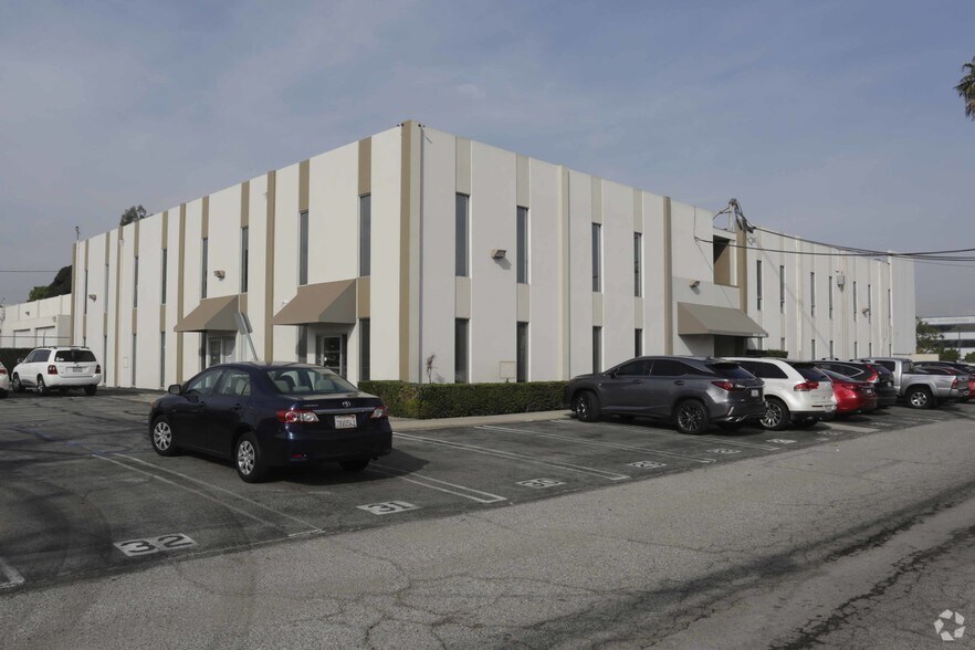 More Photos Of 3450 E Spring St, Long Beach Office For Lease