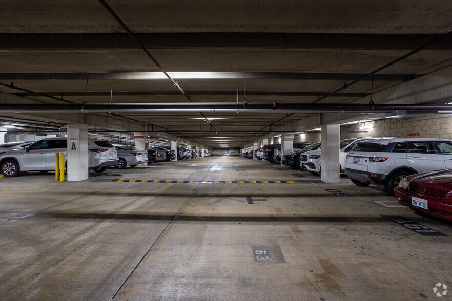 More Photos Of 4221 Wilshire Blvd, Los Angeles Office For Lease