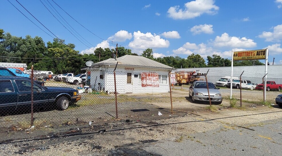 More Photos Of 2440 Chillum Rd, Hyattsville Auto Repair For Sale