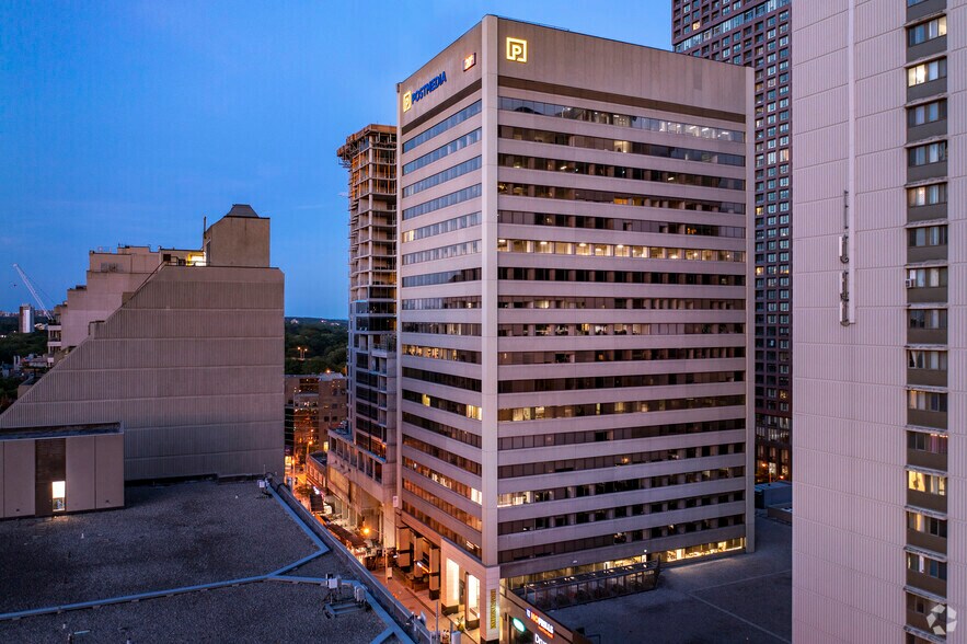 More Photos Of 365 Bloor St E, Toronto Office For Lease