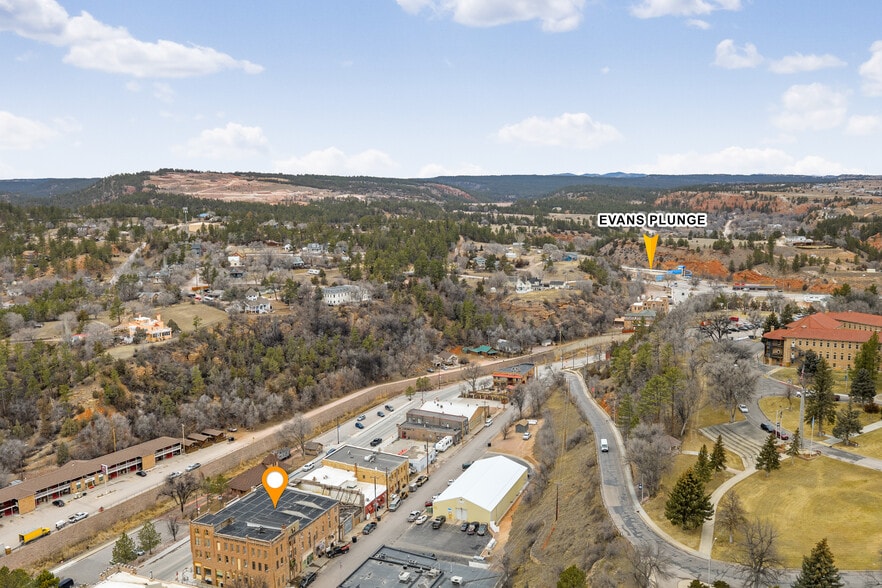 More Photos Of 603 N River St, Hot Springs Hotel For Sale