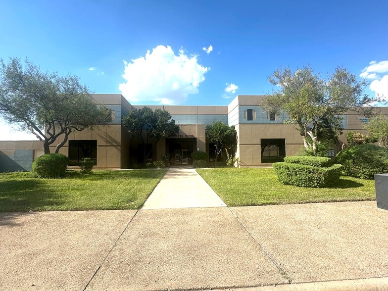 Primary Photo Of 409 Nafta Blvd, Laredo Warehouse For Lease