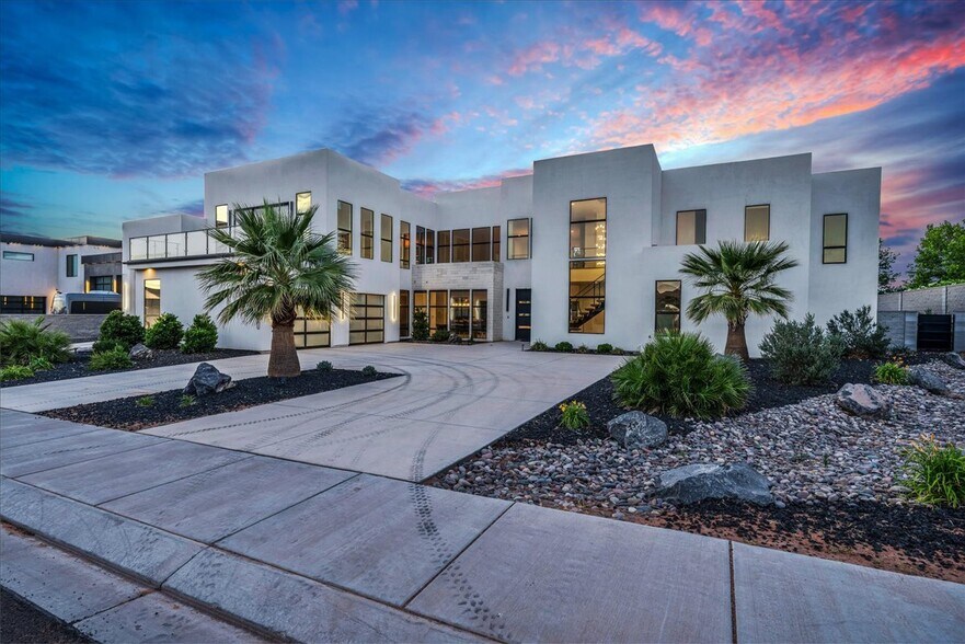 More Photos Of 3366 W 2100 S, Hurricane Multifamily For Sale