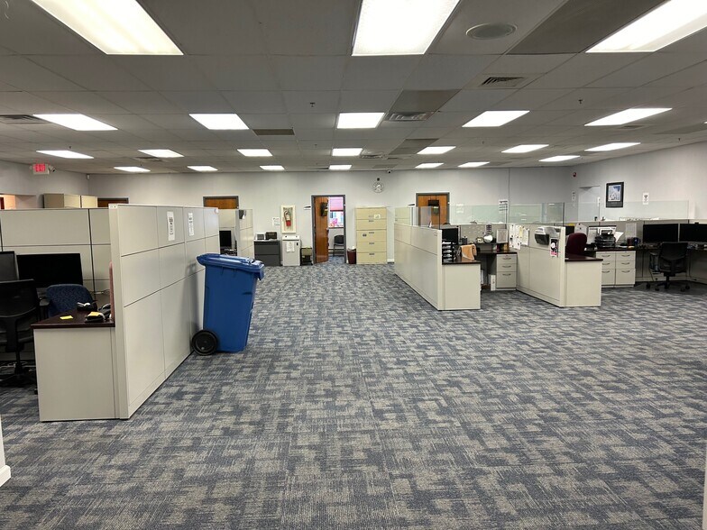 More Photos Of 5548-5554 Chestnut St, Philadelphia Office For Lease