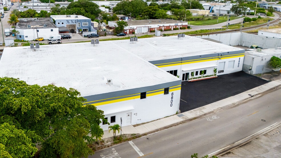 More Photos Of 6800-6890 NE 4th Ct, Miami Light Distribution For Lease