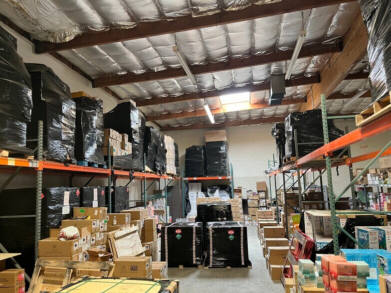 More Photos Of 18307 Napa St, Northridge Warehouse For Lease