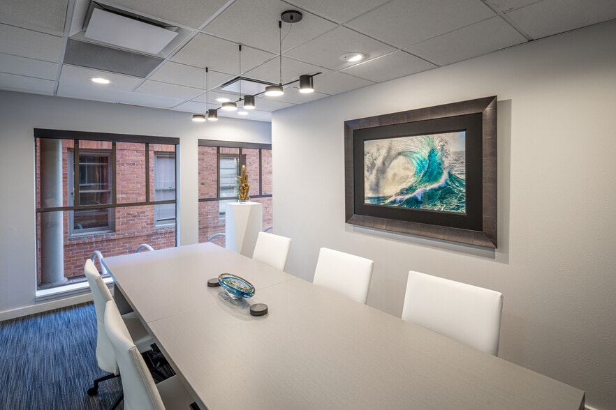 More Photos Of 2036-2098 Broadway St, Boulder Office For Lease