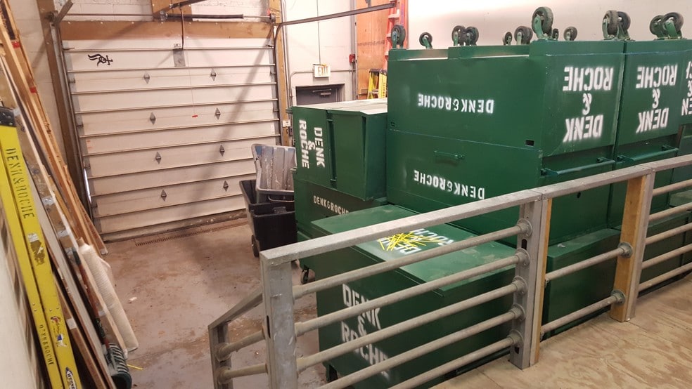 More Photos Of 104 Gateway Rd, Bensenville Flex For Sale