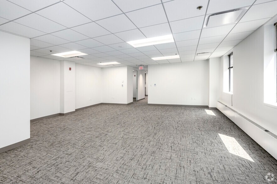 More Photos Of 1101 14th St NW, Washington Office For Lease