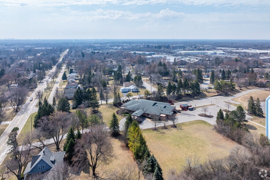 More Photos Of 7007 N Range Line Rd, Milwaukee Medical For Sale