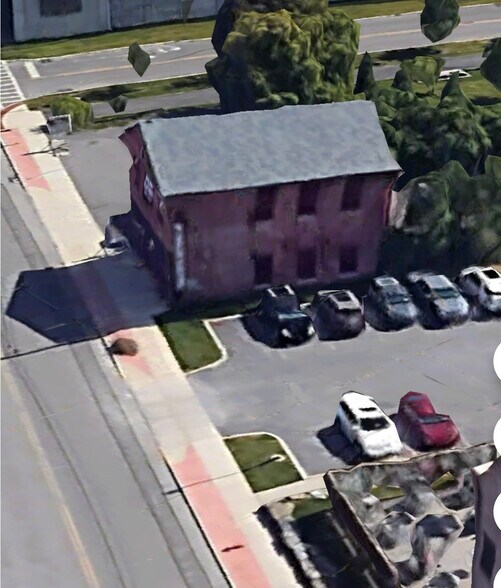More Photos Of 609 Columbia St, Utica Freestanding For Lease