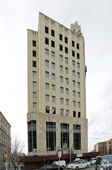 More Photos Of 663 Main Ave, Passaic Office For Lease