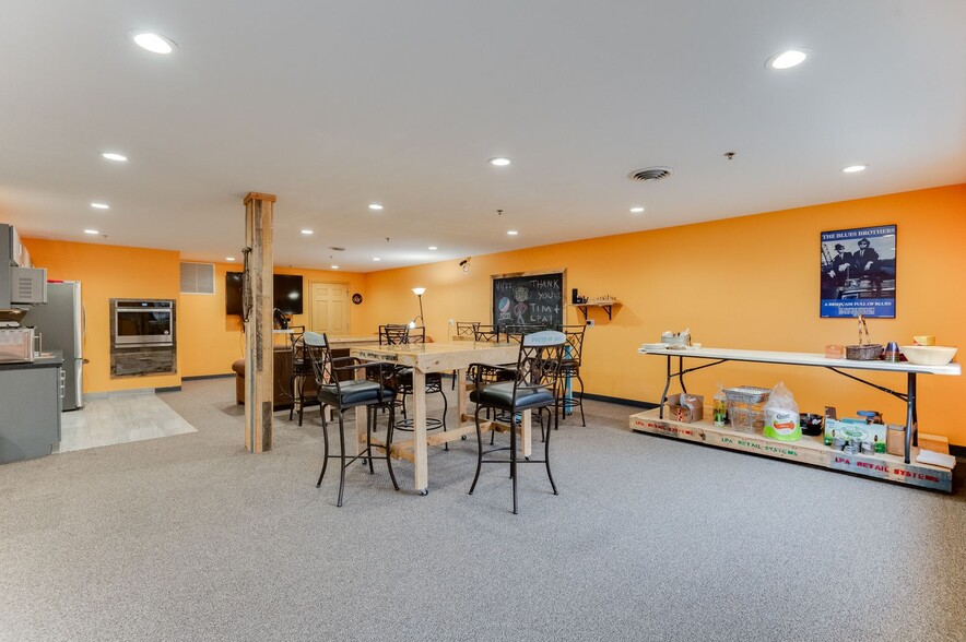 More Photos Of 11979 Cr-11, Burnsville Office For Sale