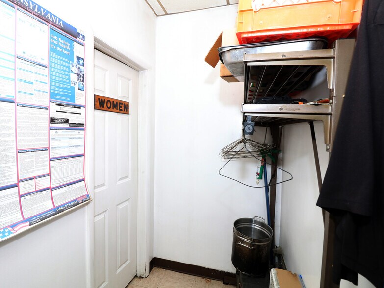 More Photos Of 116 Indiana St, Punxsutawney Restaurant For Sale