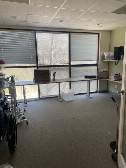 More Photos Of 930 Martin Luther King Jr Blvd, Chapel Hill Office For Lease