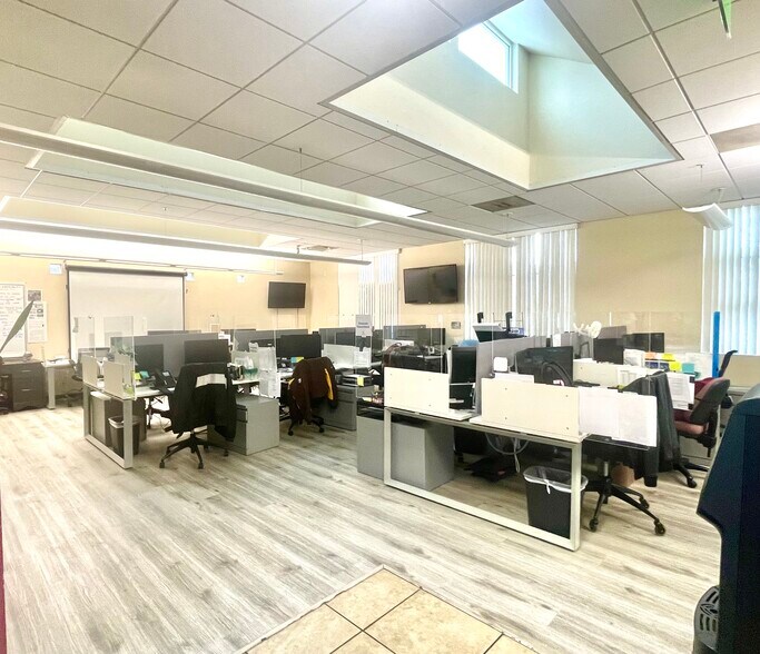 More Photos Of 1428 Highland Ave, National City Office For Lease