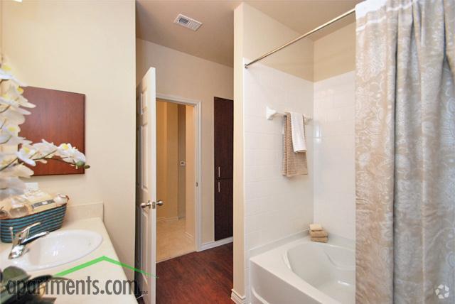 More Photos Of Mooreview Pky @ Loudoun County Pky, Ashburn Unknown For Lease