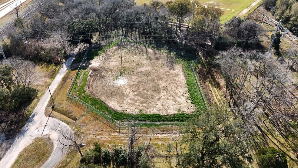 More Photos Of 414 Washington St, League City Land For Sale