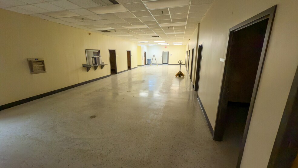 More Photos Of 2400 Mellon Ct, Decatur Distribution For Lease