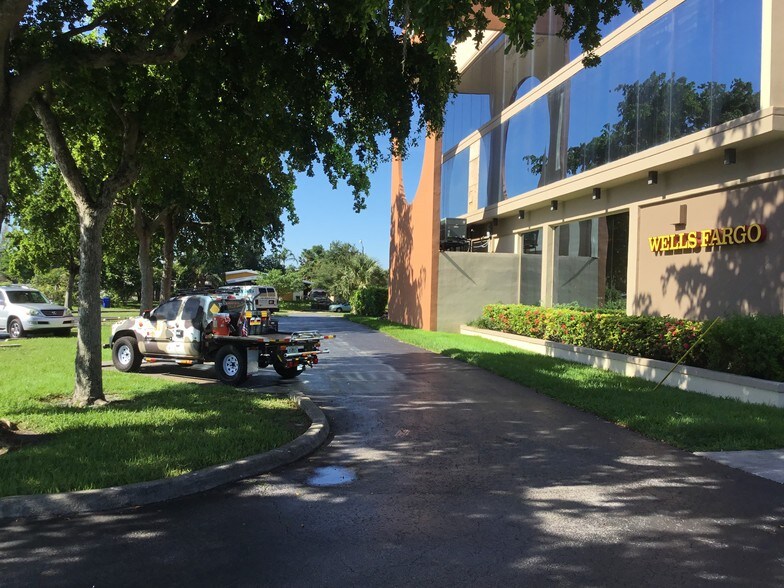 More Photos Of 6600 Taft St, Hollywood Medical For Lease