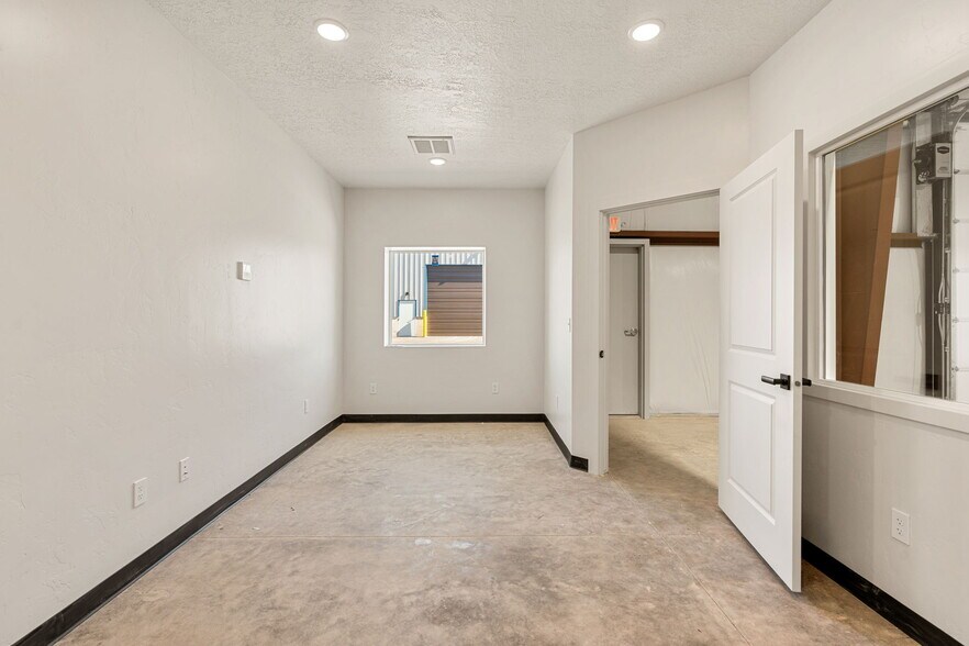 More Photos Of 2351 W 850 N, Cedar City Warehouse For Lease