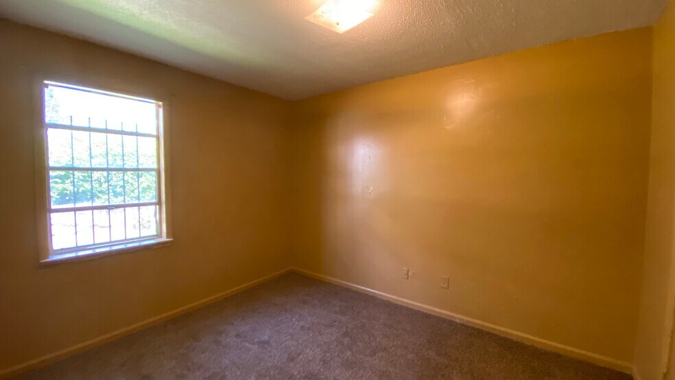 More Photos Of 1609 11th Ct N, Birmingham Apartments For Sale