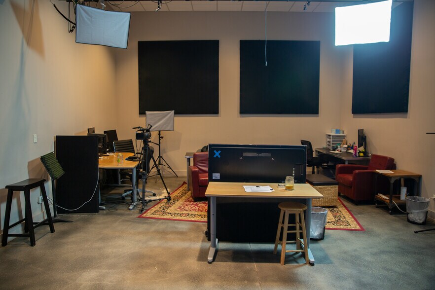 More Photos Of 1219 W Madison St, Chicago Storefront Retail Residential For Sale