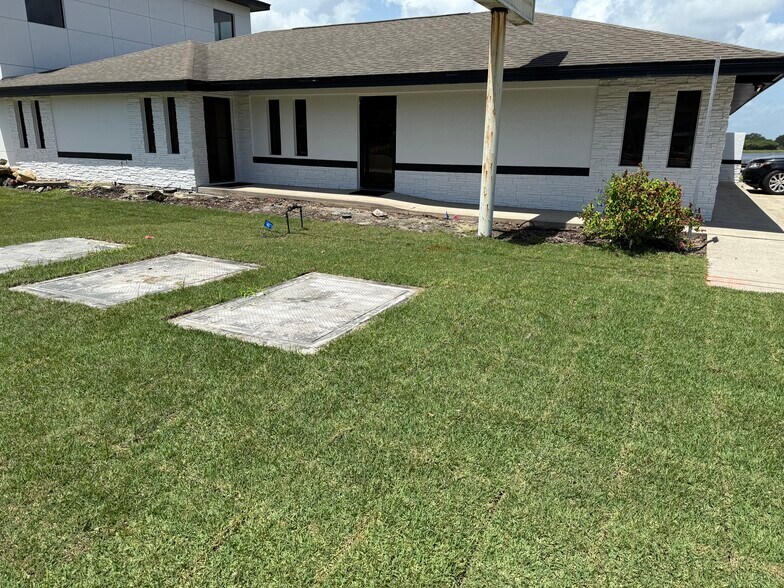 More Photos Of 1269 US Highway 1, Rockledge Office For Lease