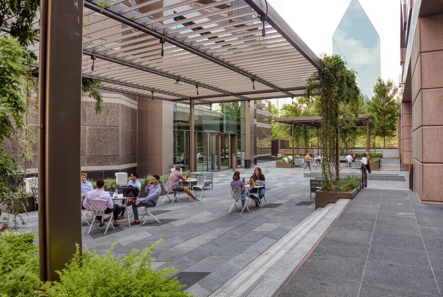 More Photos Of 2001 Ross Ave, Dallas Office For Lease