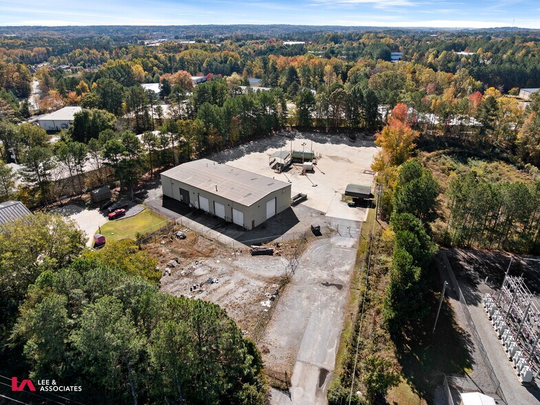 More Photos Of 774 McFarland Pky, Alpharetta Warehouse For Lease