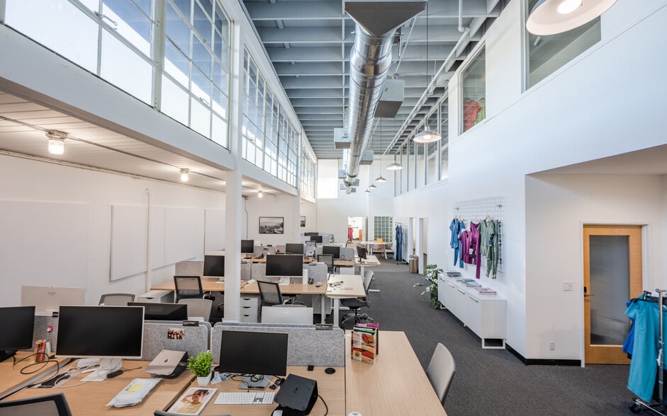 More Photos Of 1560 12th St, Santa Monica Loft Creative Space For Sale