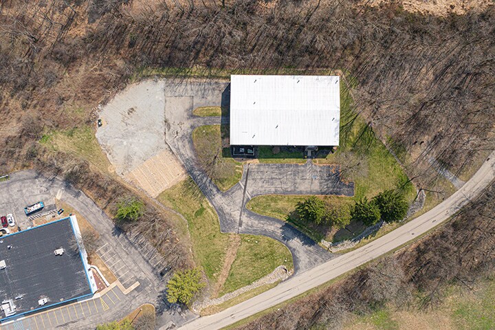 More Photos Of 101 Technology Ln, Murrysville Warehouse For Sale