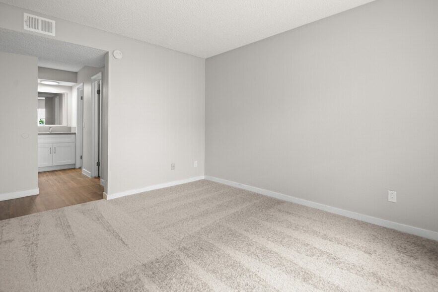 More Photos Of 725 Alturas Ln, Fallbrook Apartments For Sale